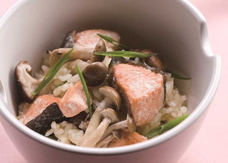 鮭とキノコのミルク炊き込みご飯